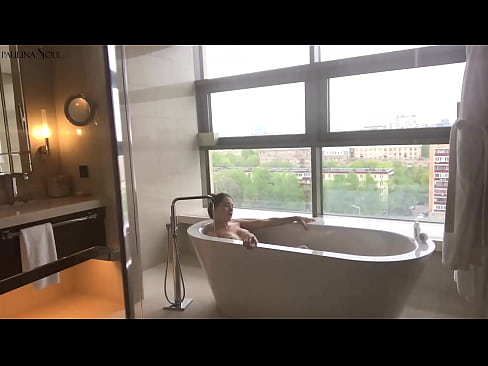 ❤️ Geweldige babe wat passievol haar poesie in die badkamer afruk ☑ Gehaltepornografie by porn af.hentaidude.ru ❌️❤